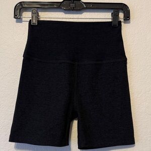 Beyond Yoga Women's Black/Grey Bike Shorts